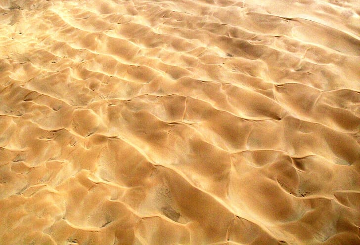 Desert dunes — the UAE and GCC market for French companies